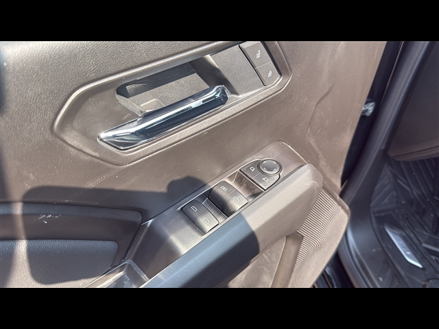 2025 Chevrolet Colorado Work Truck LT photo 9
