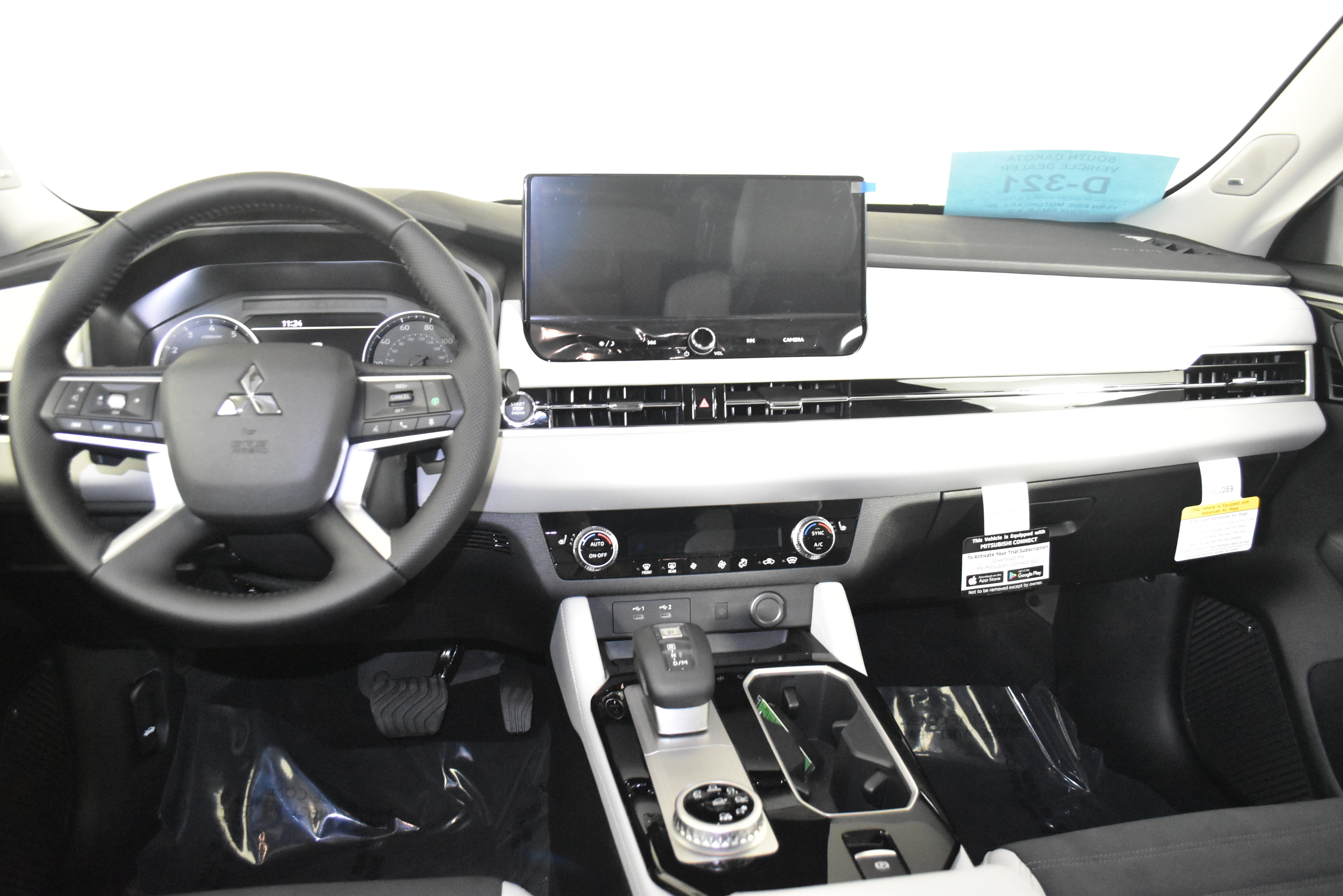 2025 Mitsubishi Outlander SE Ralliart photo 2