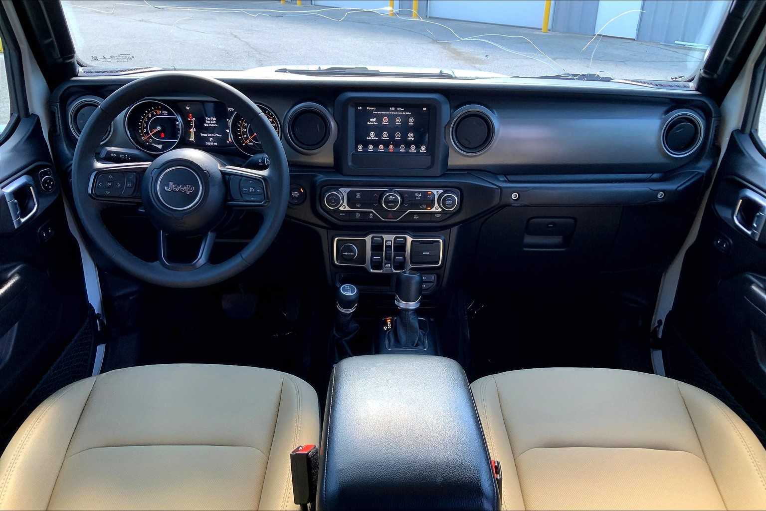 2023 Jeep Gladiator Willys photo 15