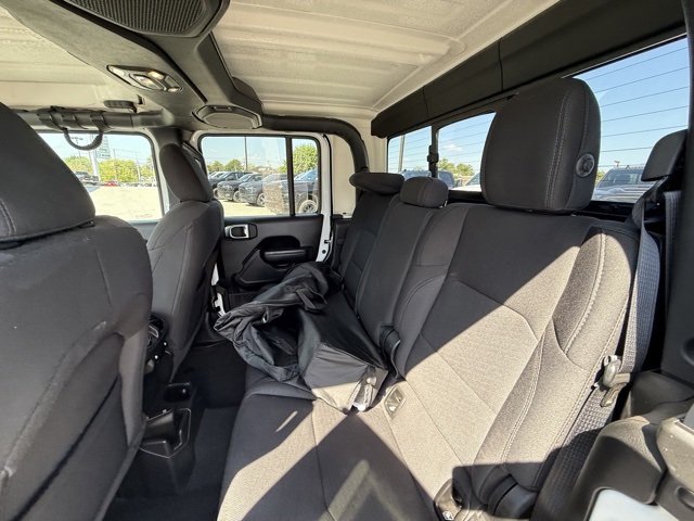 2022 Jeep Gladiator Willys photo 25