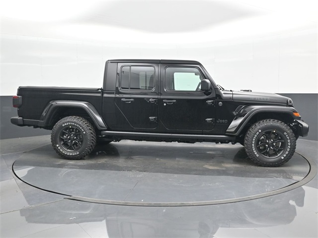 2024 Jeep Gladiator Willys photo 4