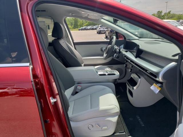 2026 Hyundai Ioniq SEL photo 14