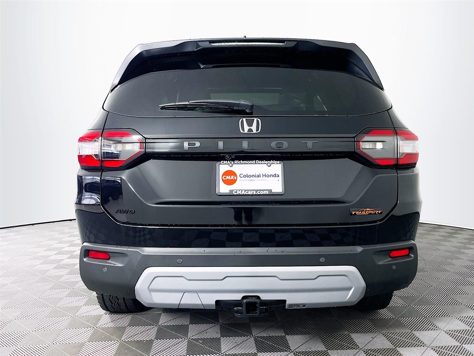 2025 Honda Pilot TrailSport photo 4