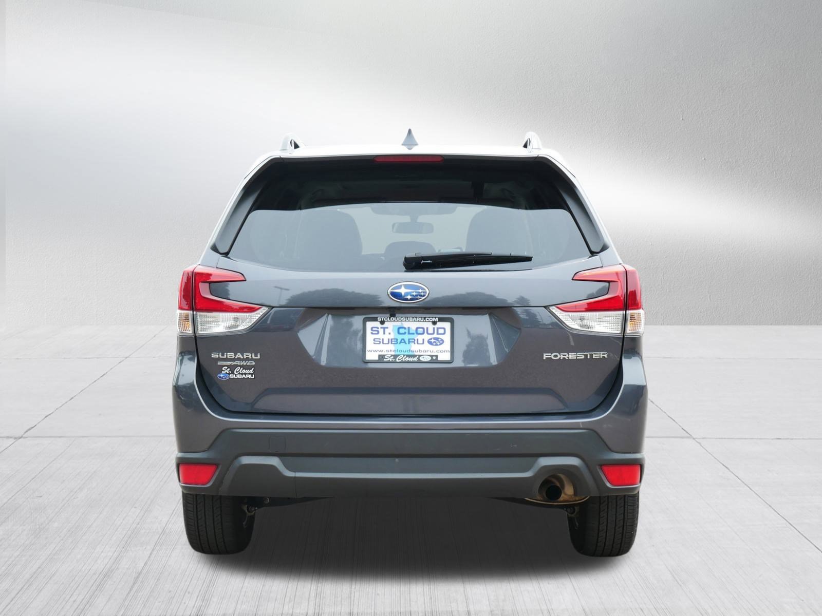2022 Subaru Forester Premium photo 6