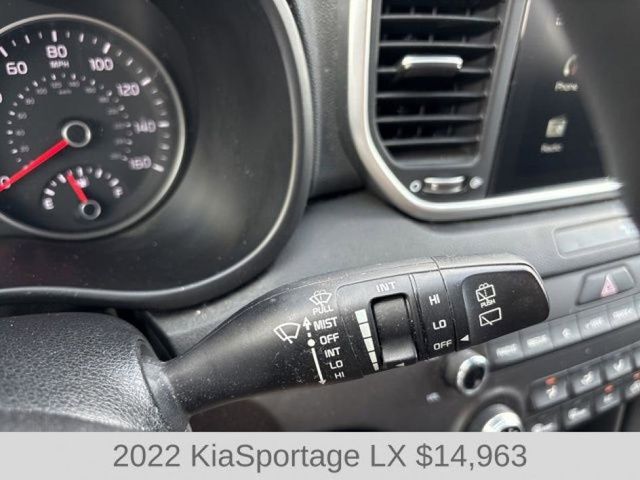 2022 Kia Sportage LX photo 17