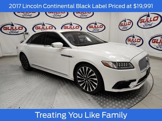 2017 Lincoln Continental Black Label's photo