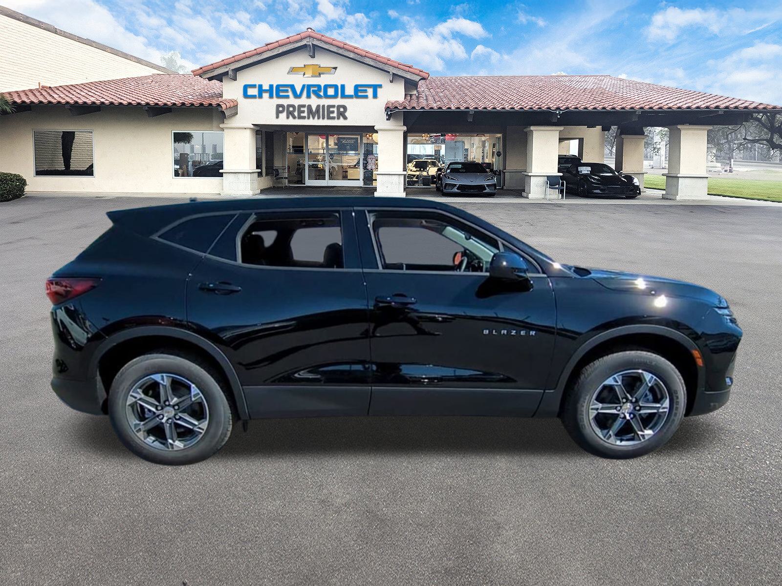 2025 Chevrolet Blazer 2LT photo 8