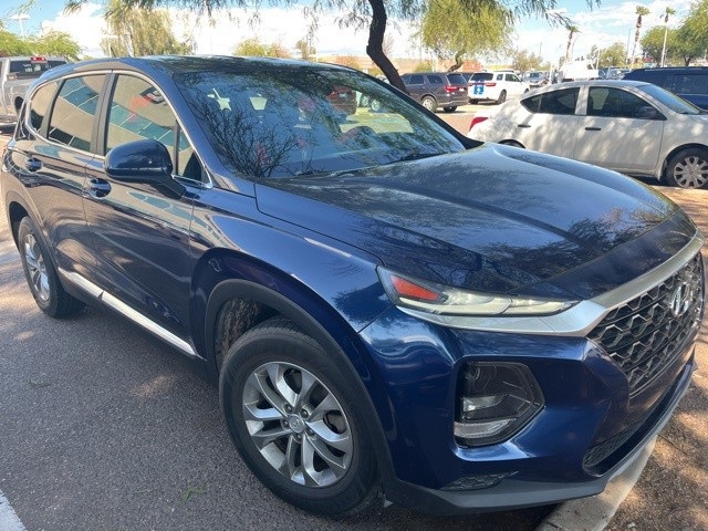 2020 Hyundai Santa Fe SE photo 3