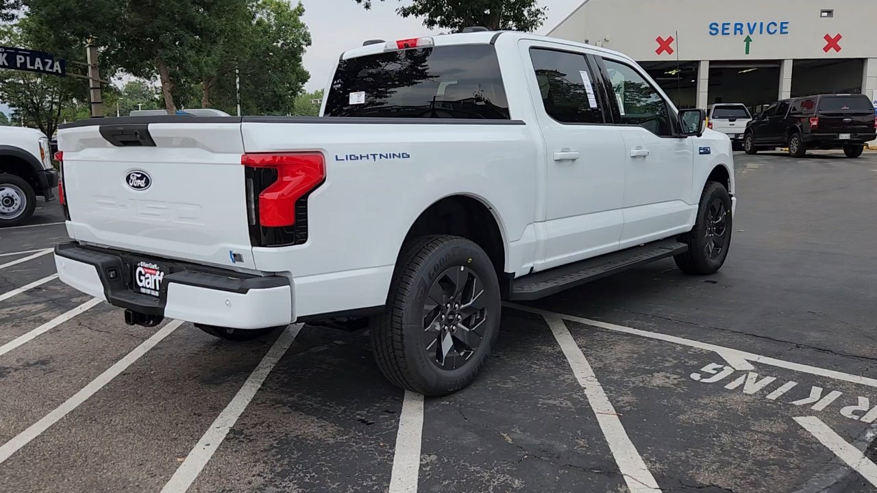 2025 Ford F-150 Lightning photo 11