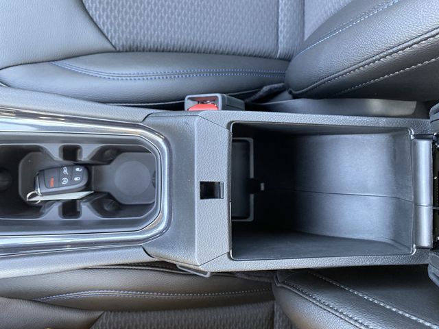 2025 Jeep Compass Latitude photo 18