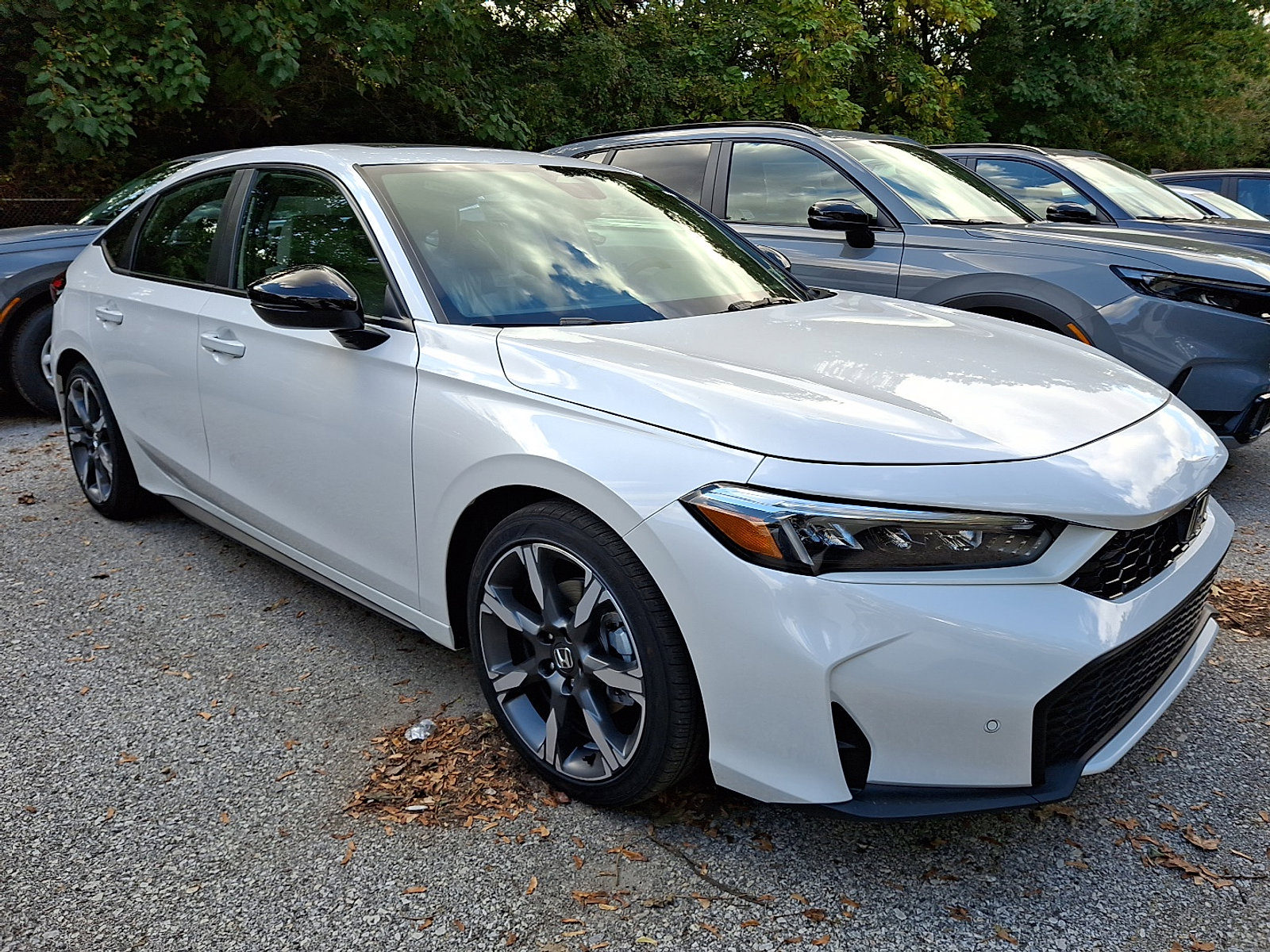 2026 Honda Civic Hatchback Hybrid Sport Touring photo 3