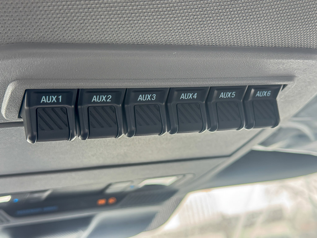 2025 FORD F-450 - Image 22