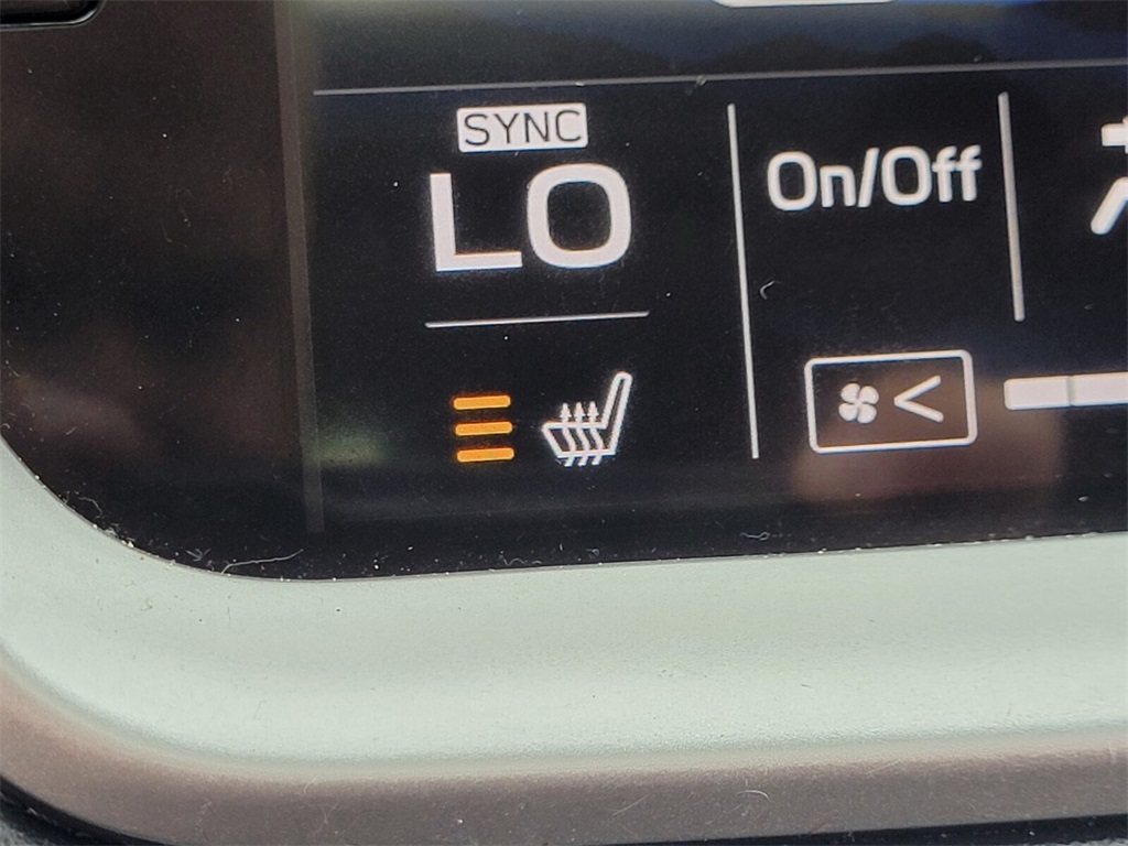 2020 Subaru Outback Limited photo 19