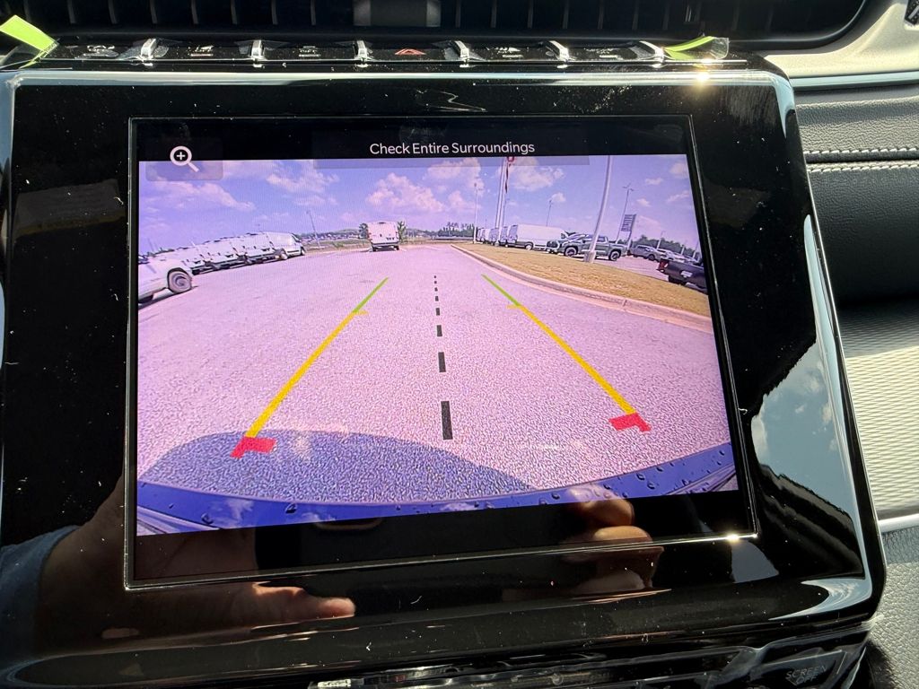 2025 Jeep Grand Cherokee Altitude photo 19