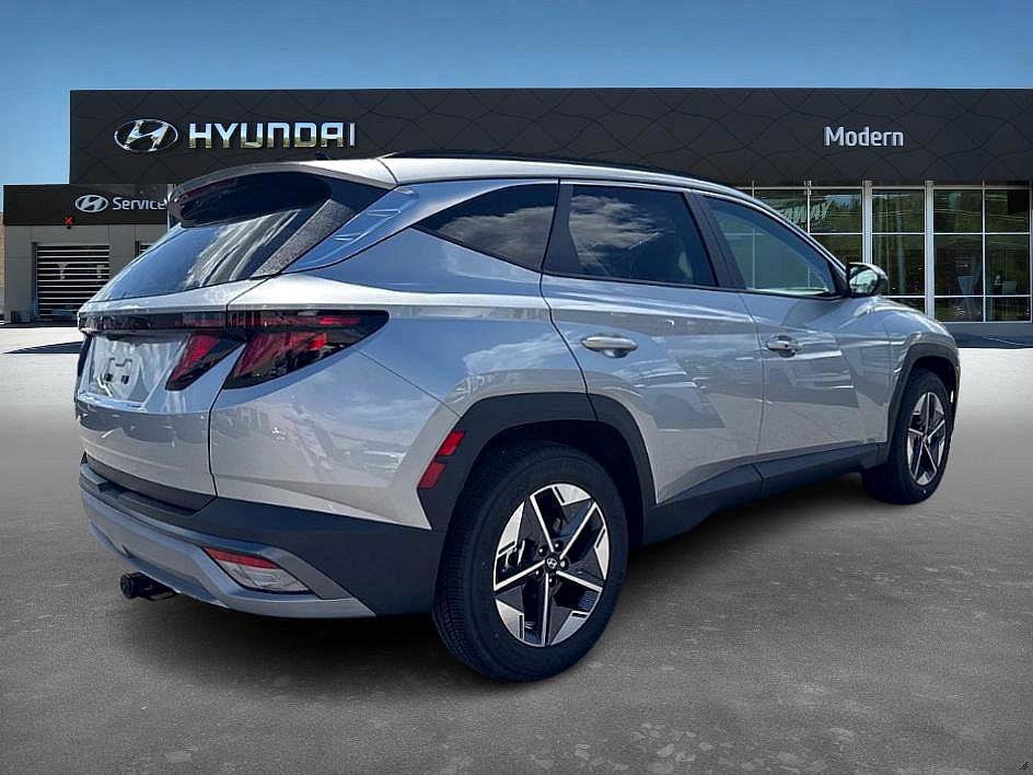 2026 Hyundai Tucson SEL photo 3