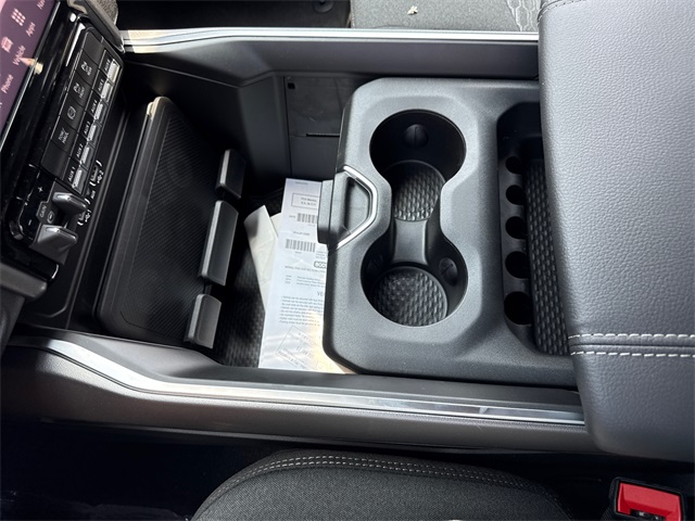 2025 Ram 2500 Big Horn photo 22