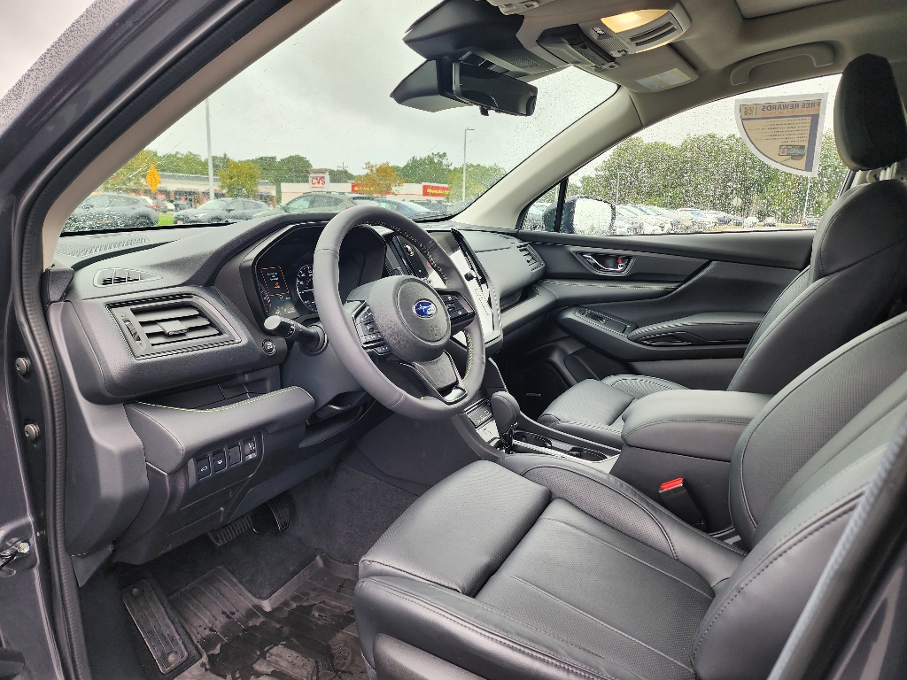 2025 Subaru Ascent Onyx Edition Touring photo 29