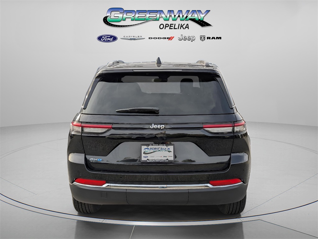 2024 Jeep Cherokee Limited 4xe photo 3