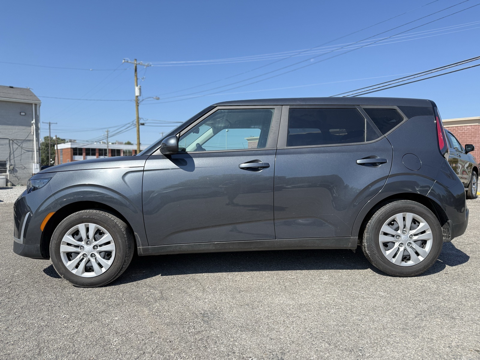 2023 Kia Soul LX S photo 2