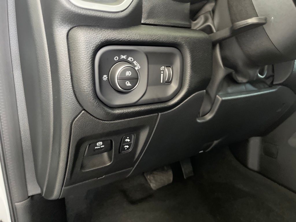 2022 Ram 1500 Big Horn photo 4