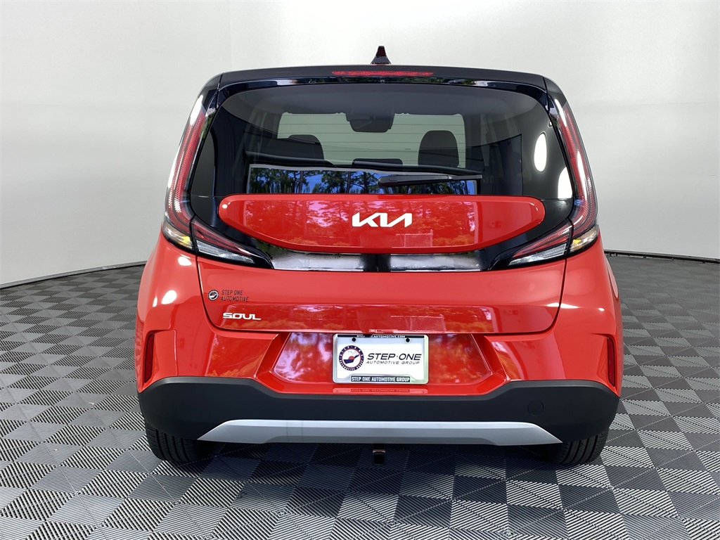 2025 Kia Soul LX photo 4