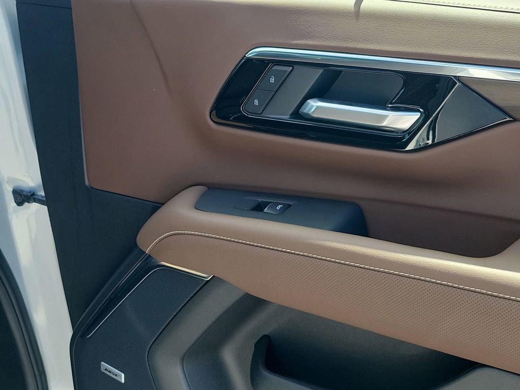 2025 Chevrolet Suburban High Country photo 47