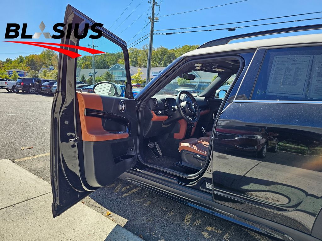 2021 Mini Countryman John Cooper Works ALL4 photo 3