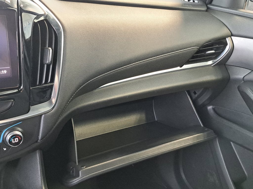 2023 Chevrolet Traverse Cloth photo 18