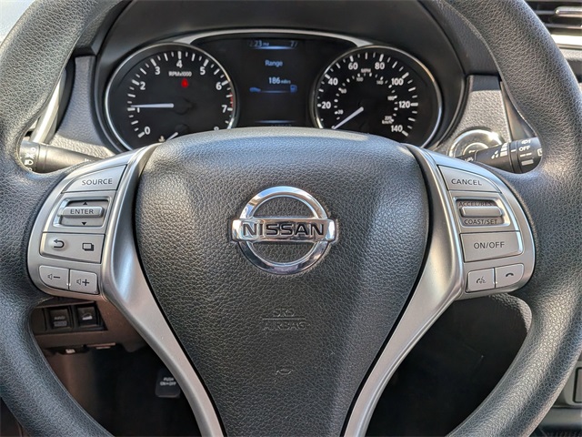 2016 Nissan Rogue SV photo 15