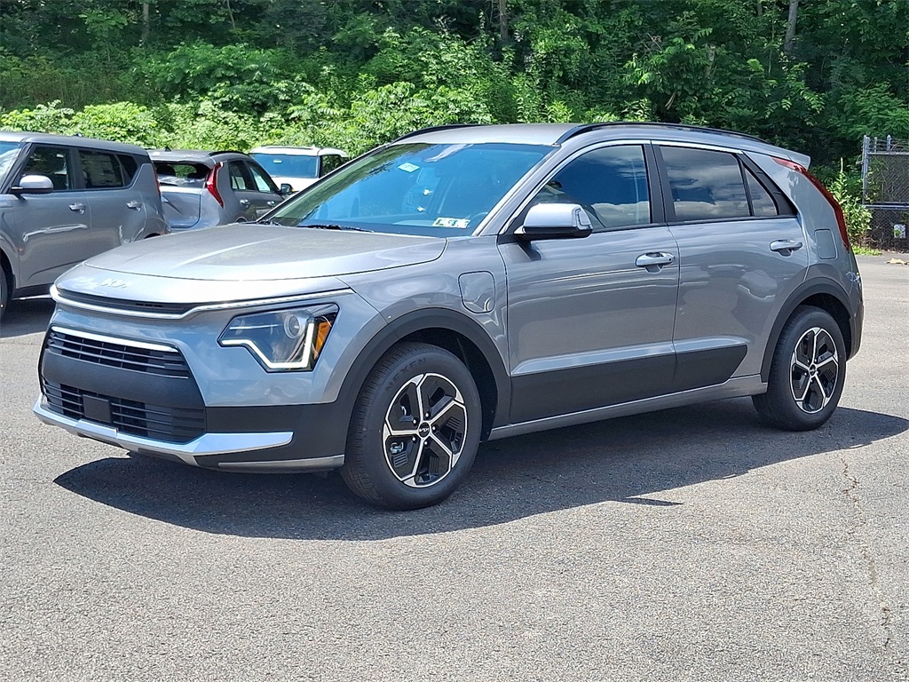 2025 Kia Niro Plug-In Hybrid EX photo 3