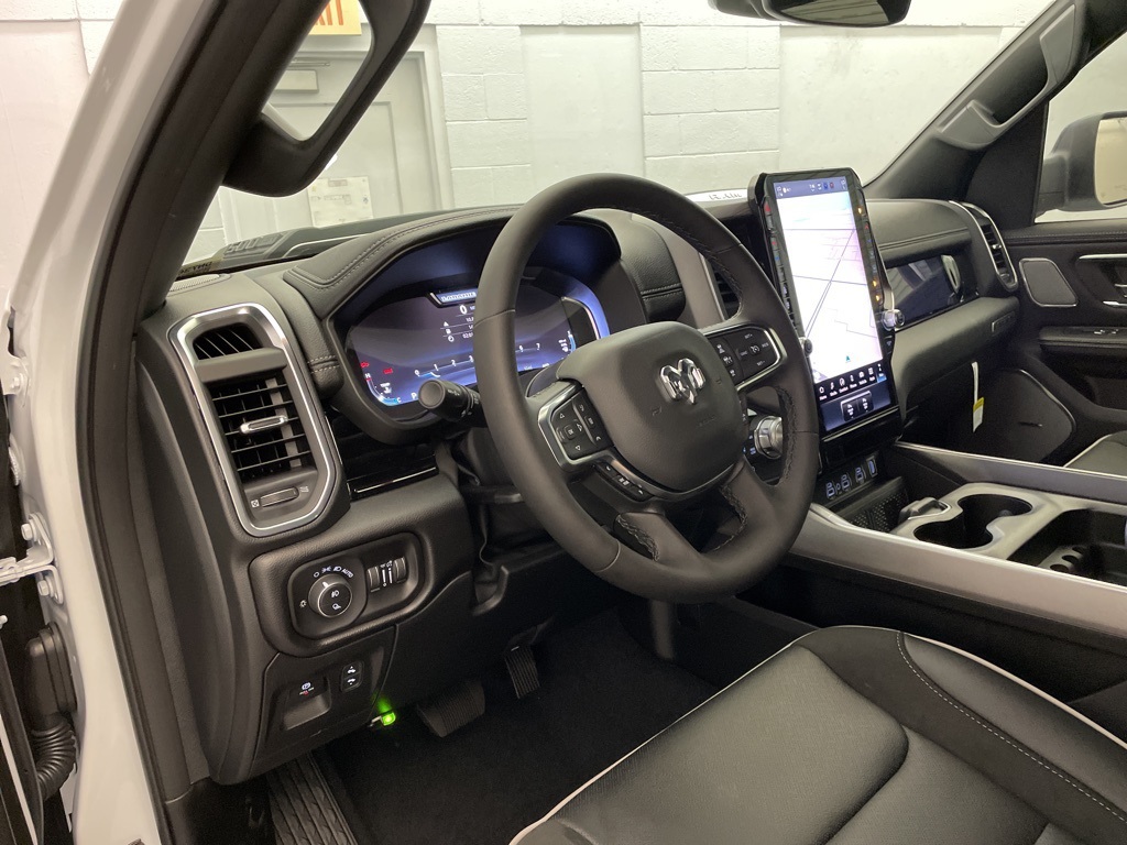 2025 Ram 1500 Laramie photo 14