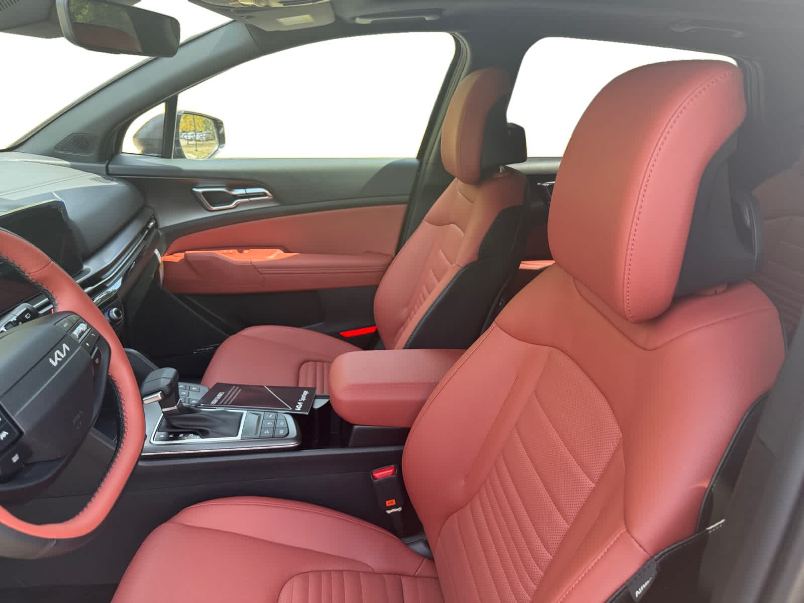2026 Kia Sportage SX Prestige photo 9
