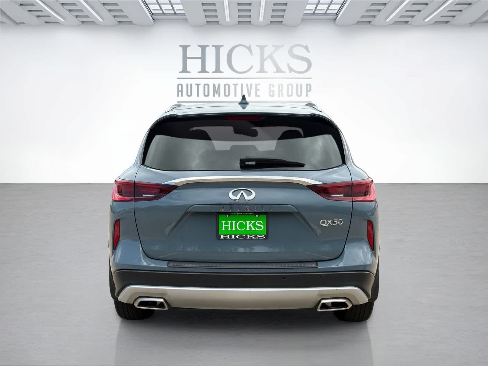 Used 2023 Slate Gray INFINITI LUXE image 6