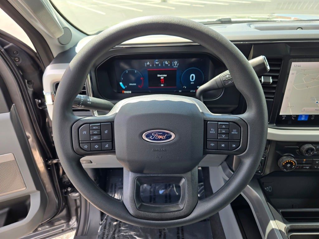 2026 Ford F-350 XLT photo 32