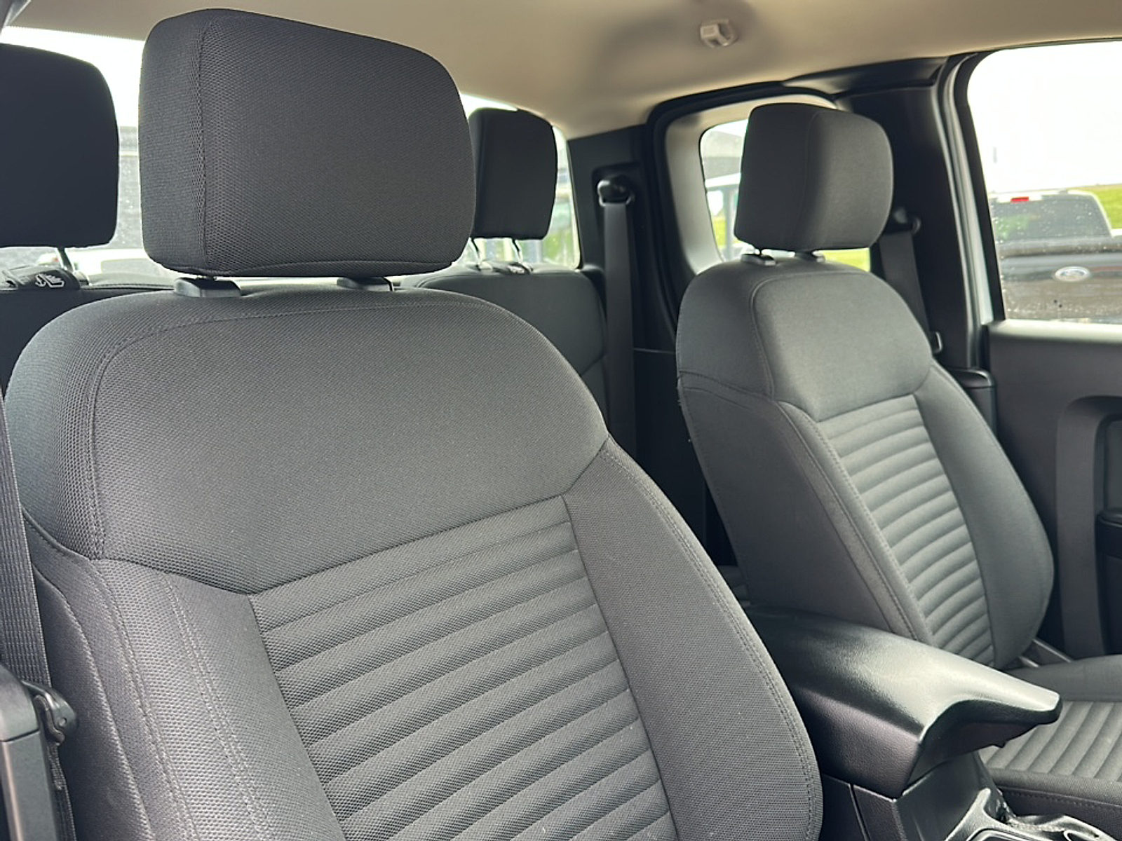 Used 2022 White Ford XL image 21