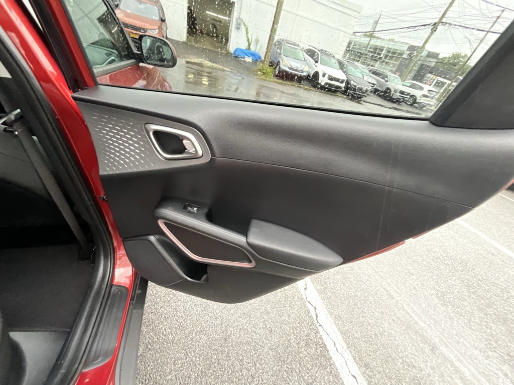 2021 Kia Soul LX photo 31