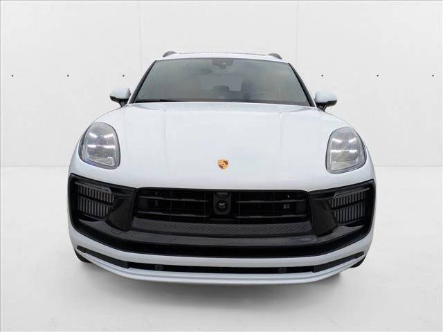 2026 Porsche Macan GTS photo 6