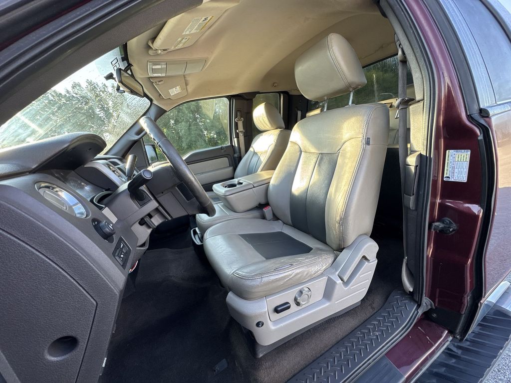 2009 Ford F-150 XLT photo 10