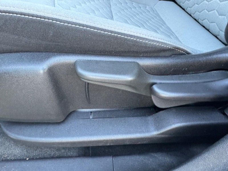 2018 Chevrolet Equinox LS photo 14
