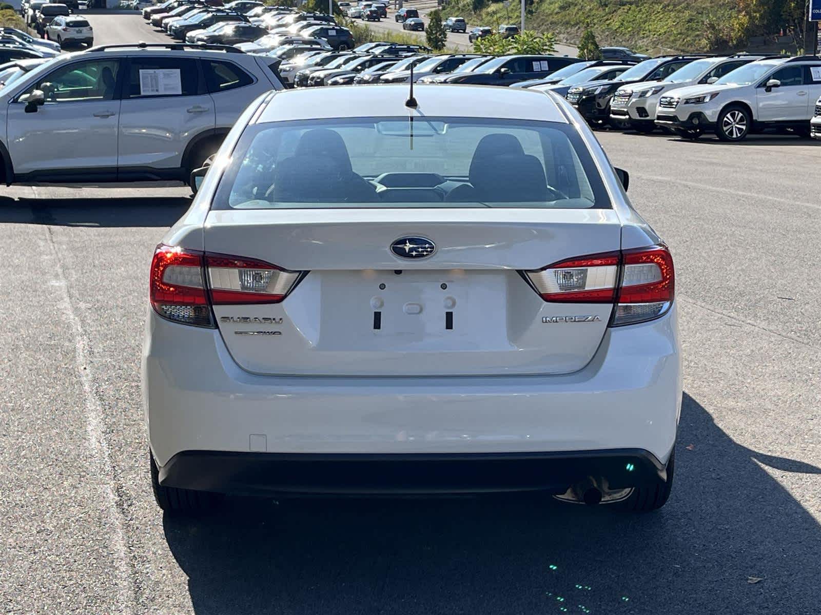 2023 Subaru Impreza Base photo 4