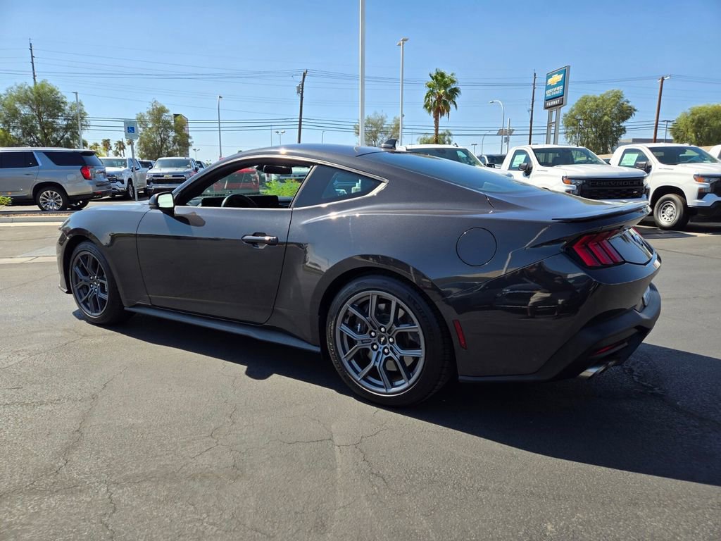 2024 Ford Mustang EcoBoost photo 4