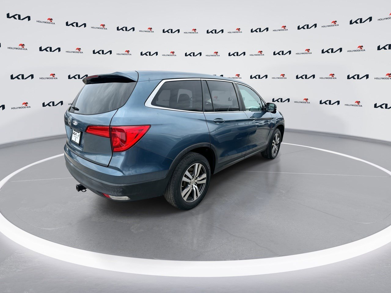 2018 Honda Pilot EX photo 8
