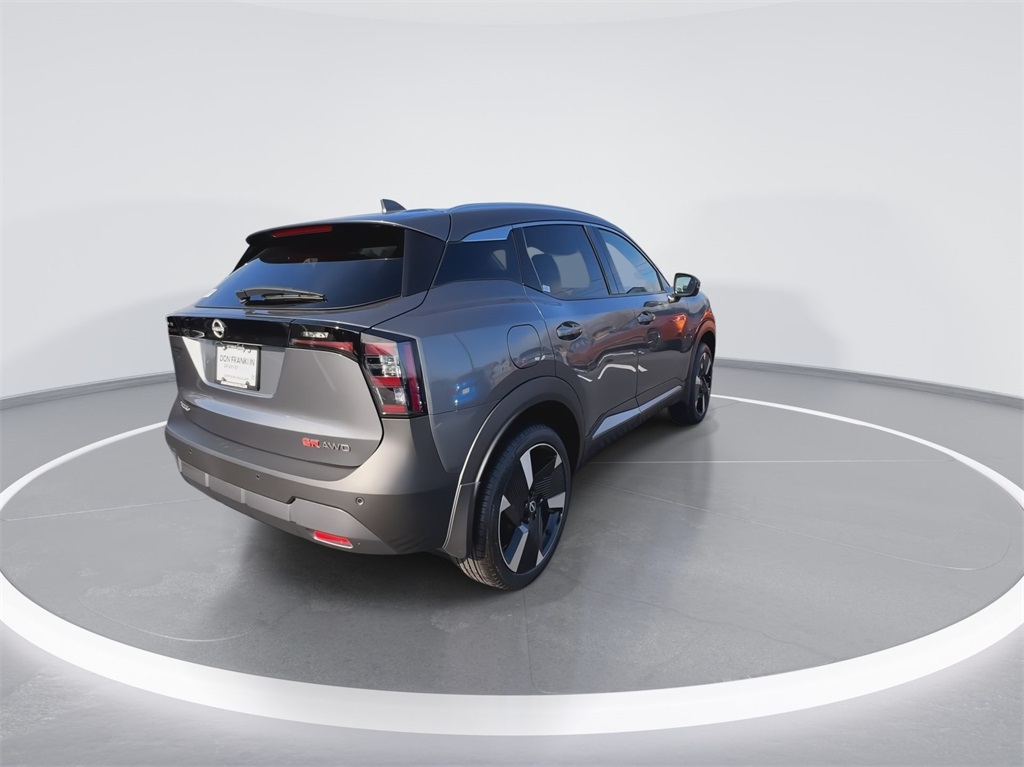 2025 Nissan Kicks SR photo 8
