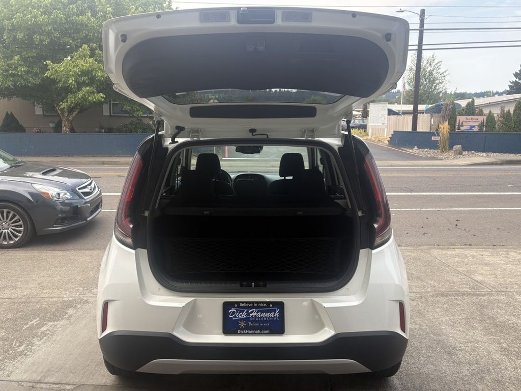 2023 Kia Soul EX photo 4