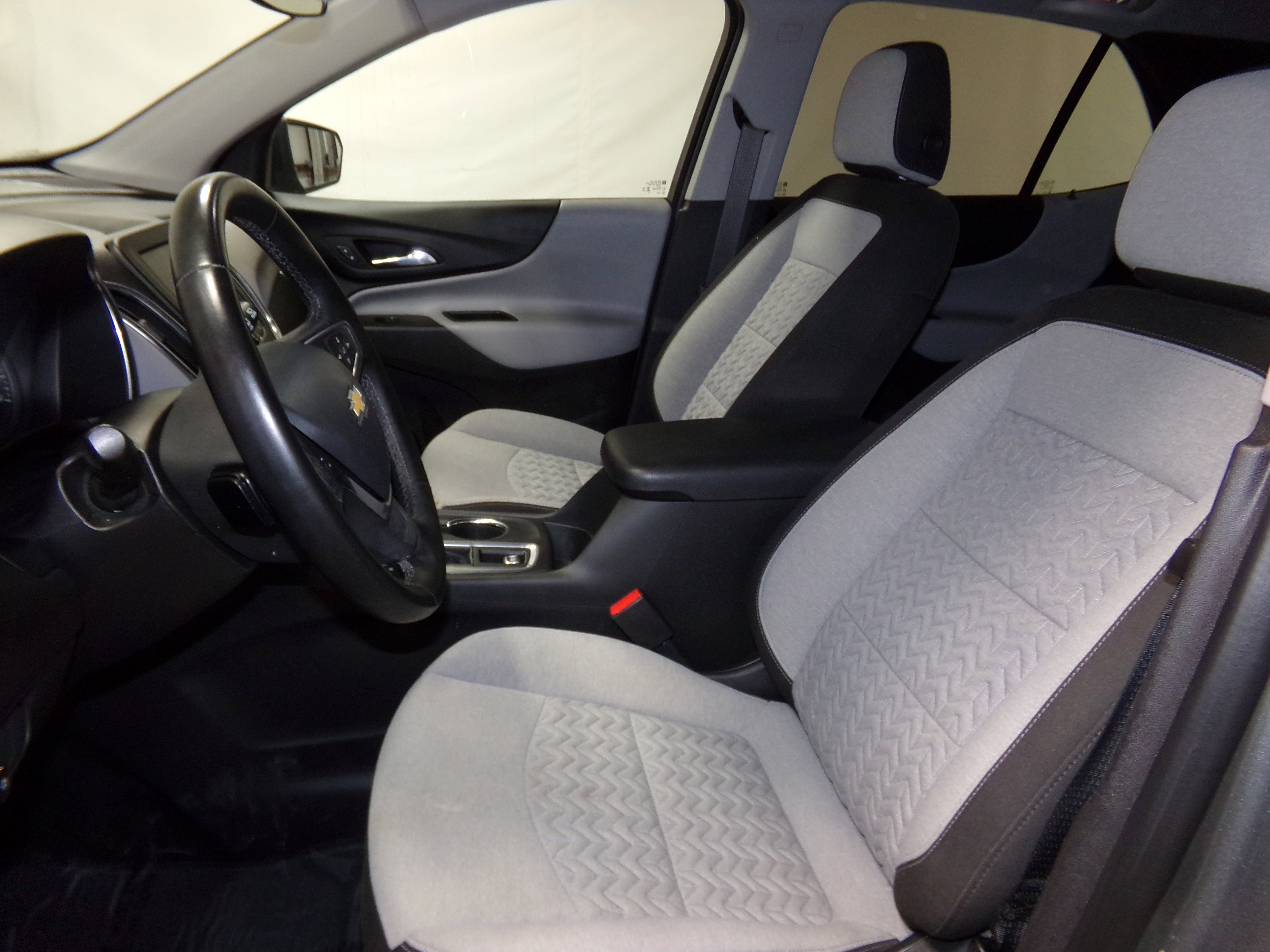 2023 Chevrolet Equinox LT photo 8