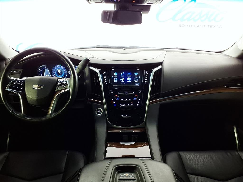 2020 Cadillac Escalade Premium Luxury photo 3