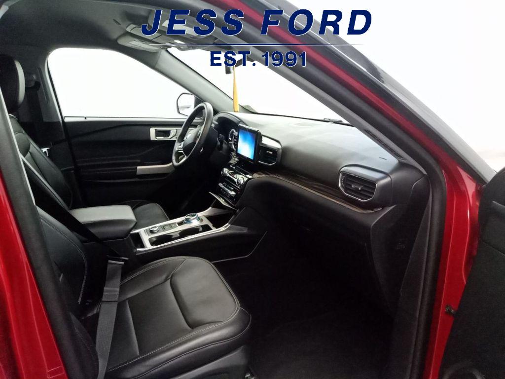 2024 Ford Explorer Limited photo 8
