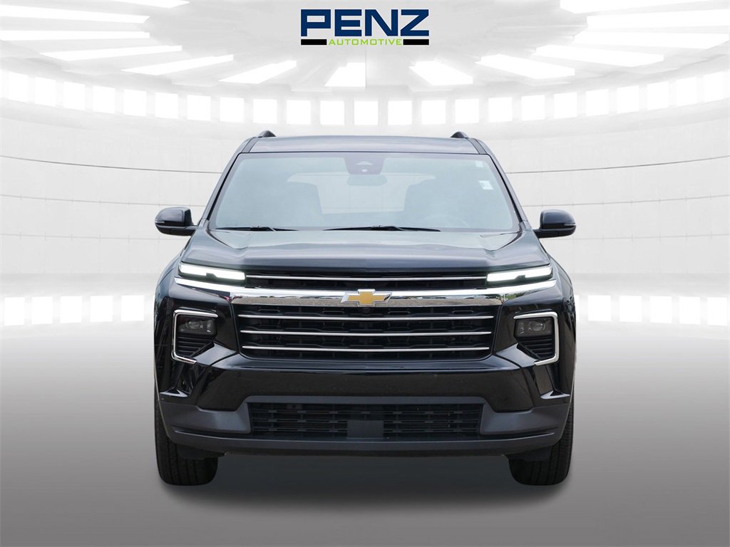 Used 2025 Chevrolet Traverse LT with VIN 1GNEVGRS5SJ156446 for sale in Rochester, Minnesota