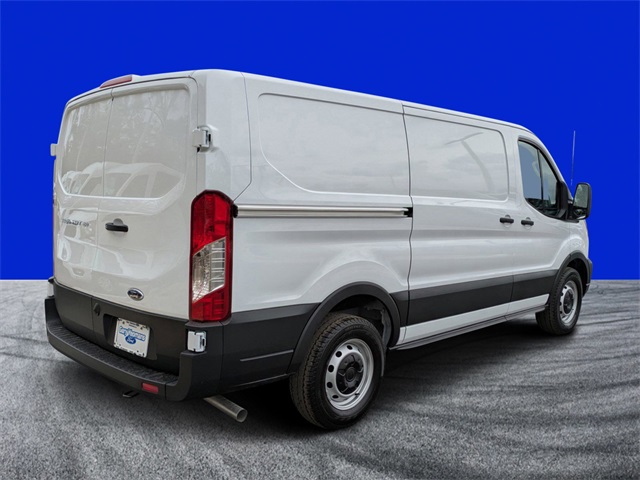 2025 Ford Transit Cargo Van photo 3