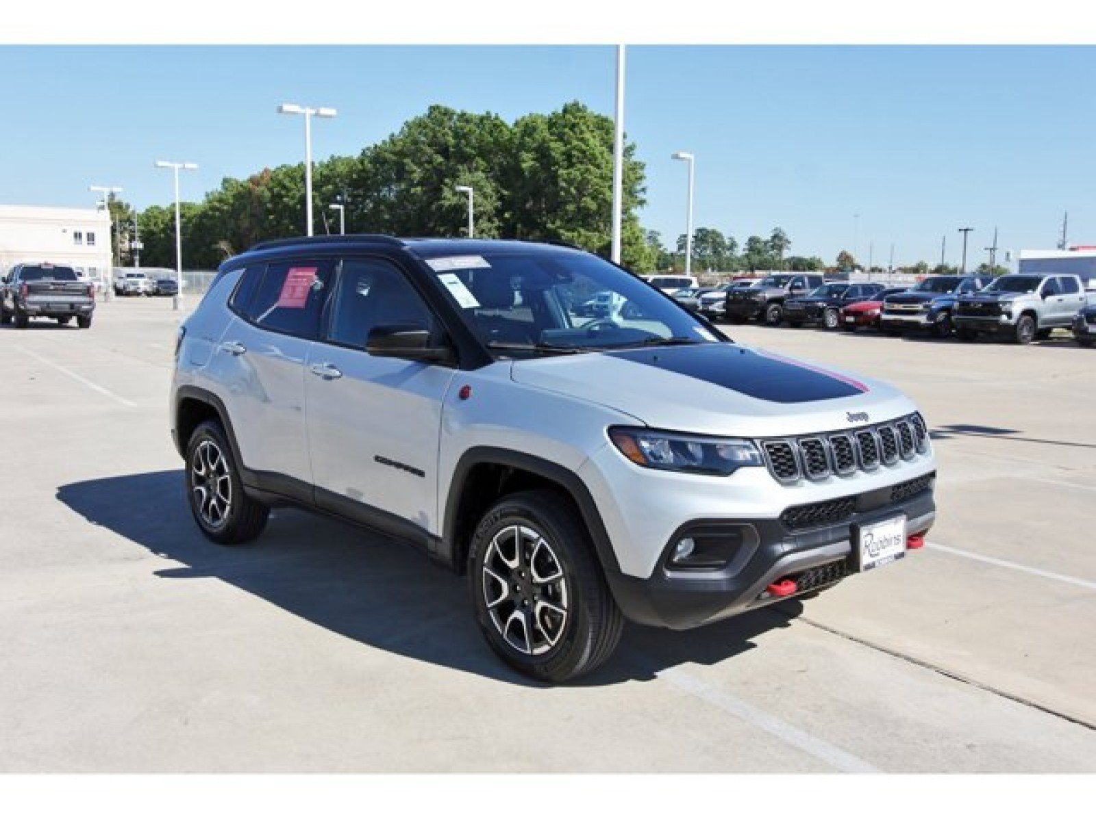 2024 Jeep Compass Trailhawk photo 3